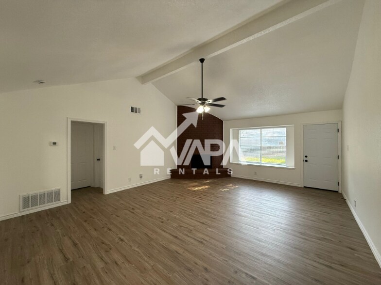 Building Photo - 14338 Ridge Point Dr