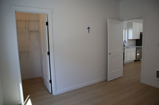 Building Photo - Home Downtown CDA!