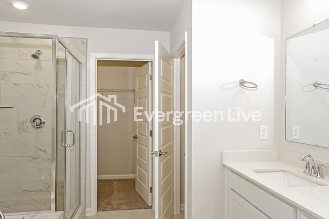 Building Photo - 226 Exeter St