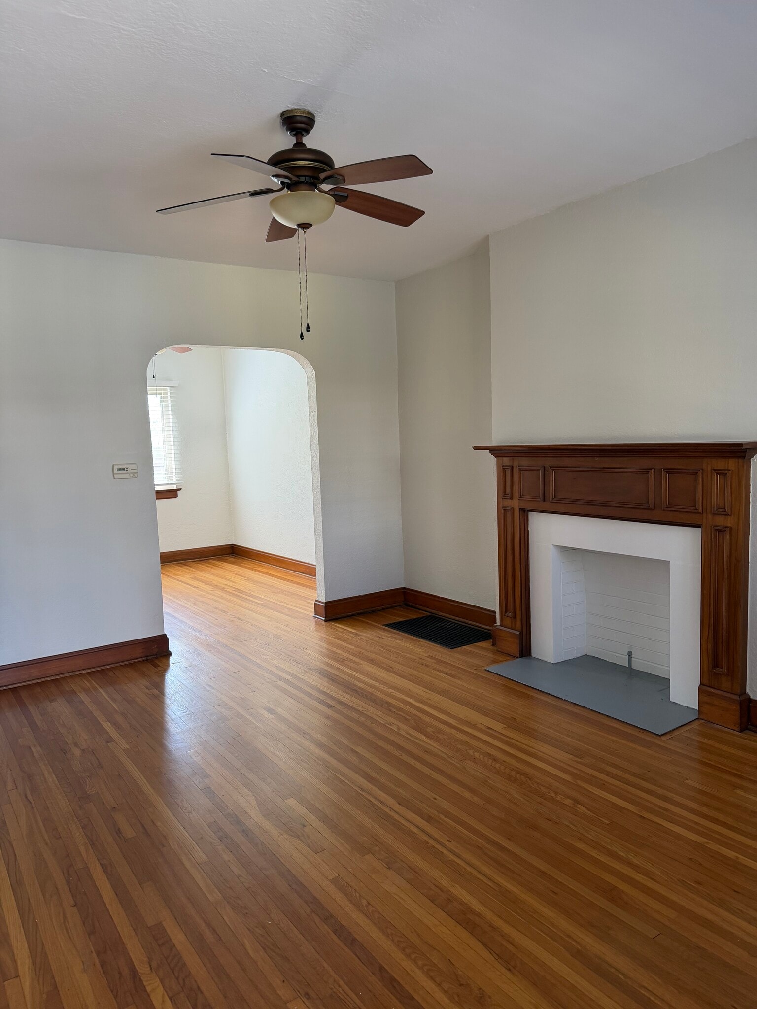 Building Photo - 81 W Weber Rd