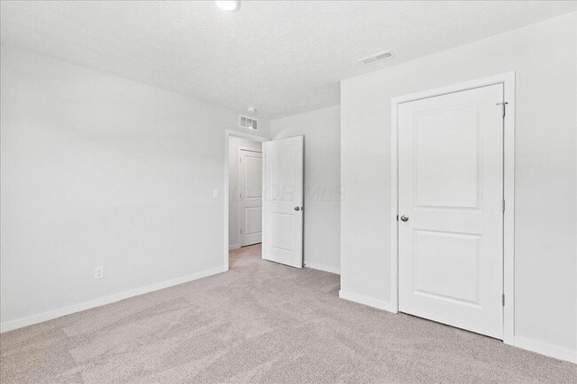 Building Photo - 1489 Jarry Ave