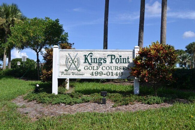 Building Photo - 101 Waterford D