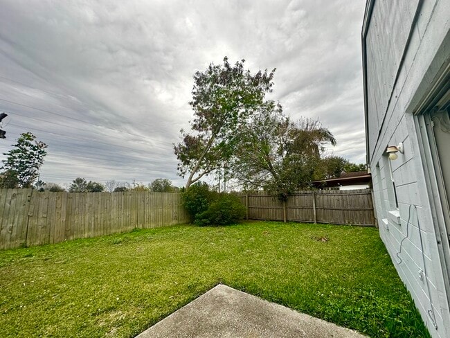 Building Photo - 7864 Sagebrush Pl
