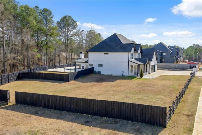 Building Photo - 960 Nours Cir SE