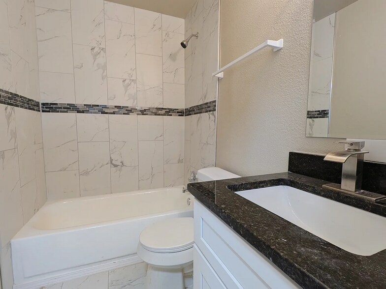 Building Photo - 5802 Magnes Ln