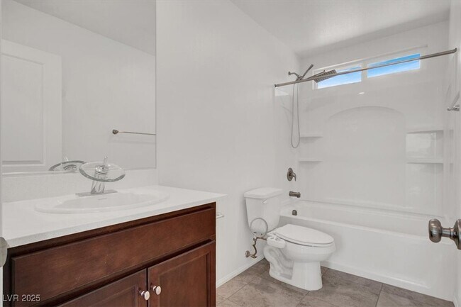 Building Photo - 1126 E Dorrell Ln