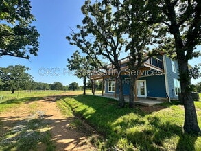 Building Photo - 14701 SE 36th St