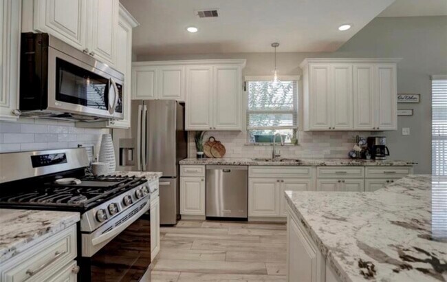 Building Photo - 26214 Christen Canyon Ln