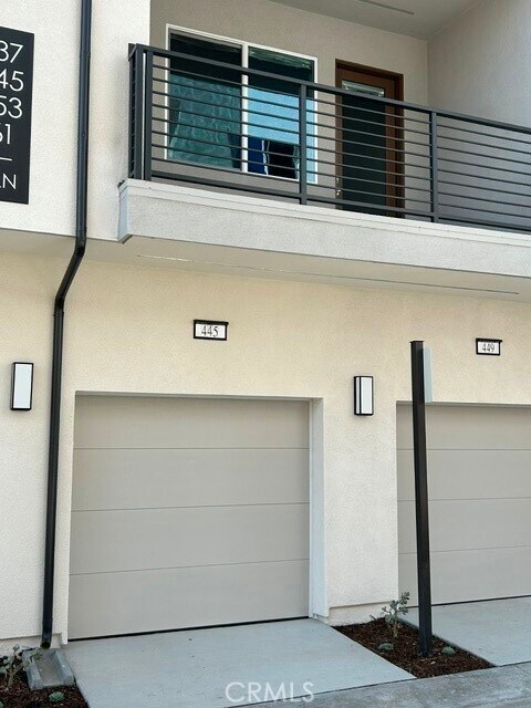 Building Photo - 445 Mulligan