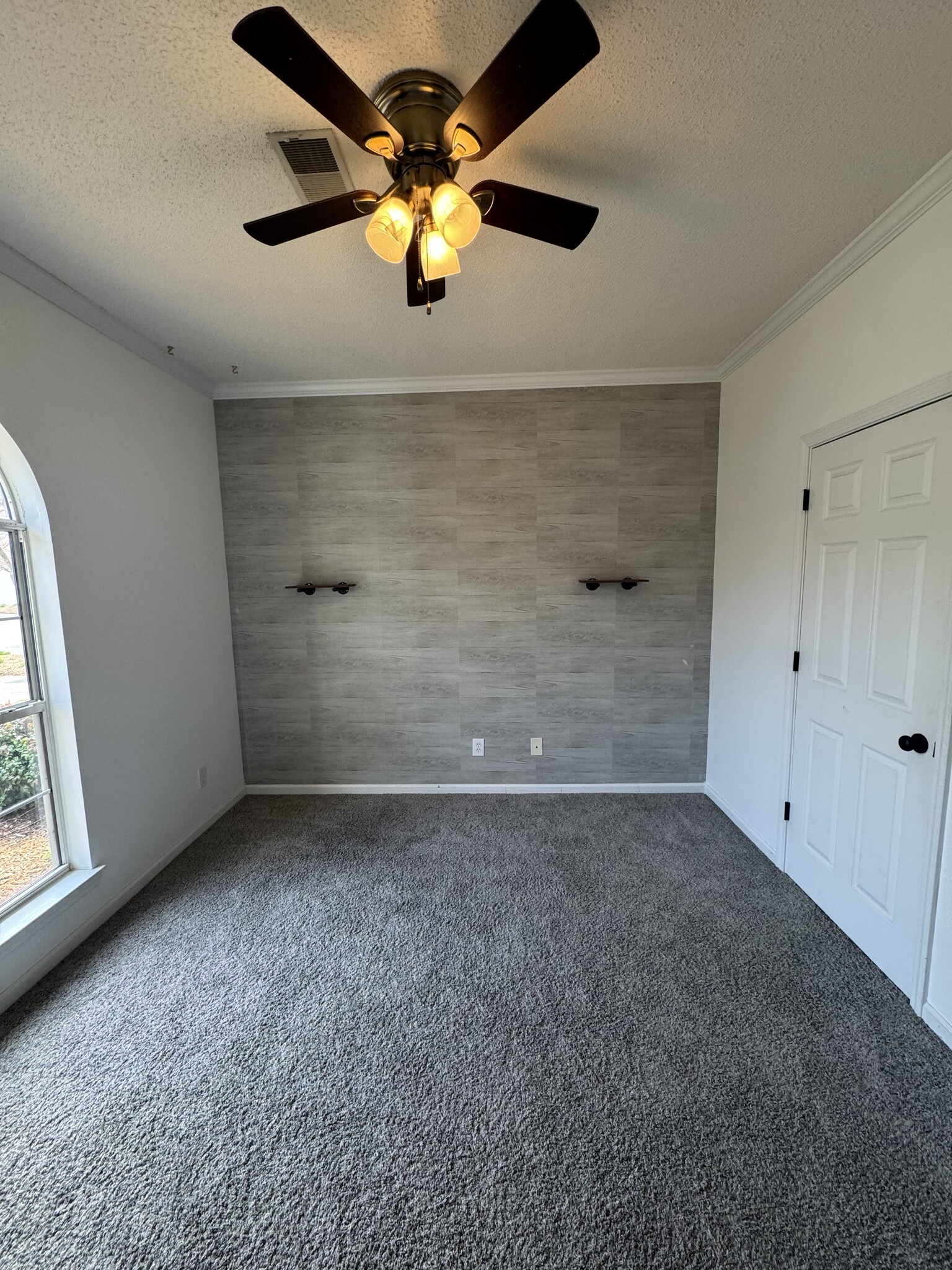 Front bedroom/office on left side of condo. - 1701 Water Oak Dr