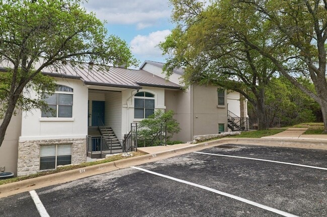 Building Photo - 6000 Shepherd Mountain Cove