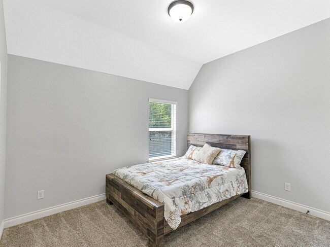 Building Photo - 27703 Lodgemist Ct