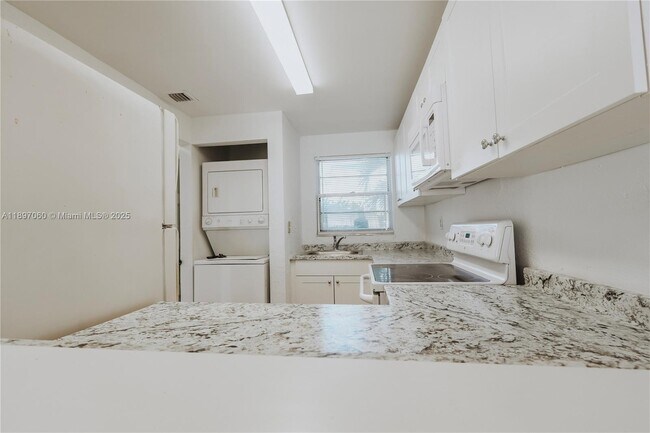 Building Photo - 3791 NW 78th Ave