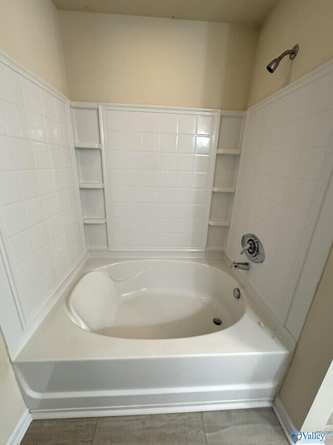 Building Photo - 219 Ivyleaf Dr