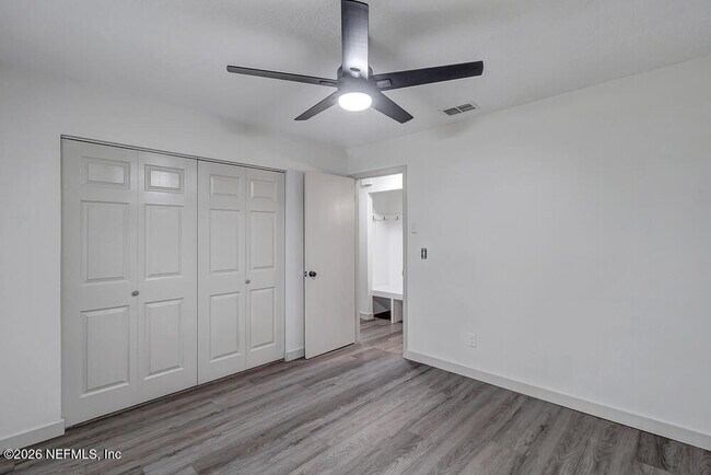 Building Photo - 407 Cassandra Ln