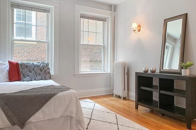 Building Photo - WOW!!! NO FEE AND VERY NICE 2 BED AVAILABLE 9/1