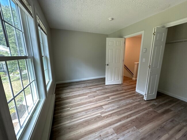 Building Photo - 45 Baxter Woods Trl