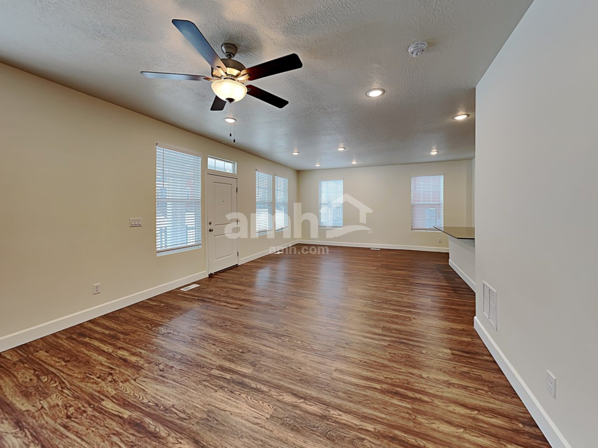 Building Photo - 6047 W Arranmore Dr