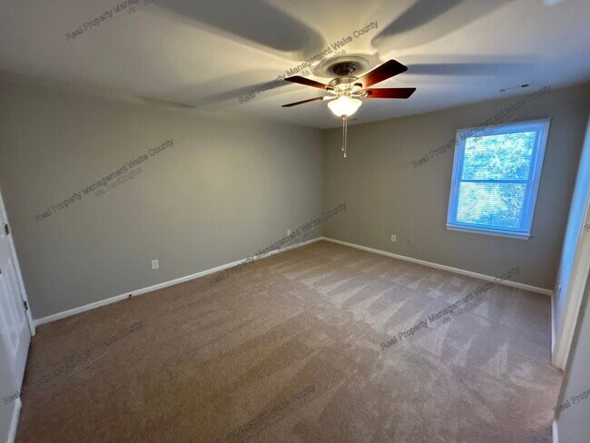 Building Photo - 5612 Hamstead Crossing