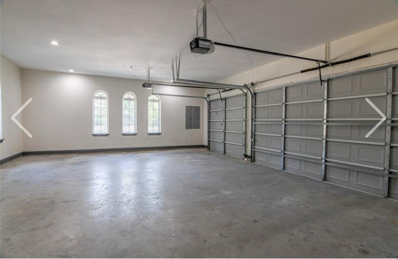 Building Photo - 12446 Willis Waukegan Rd