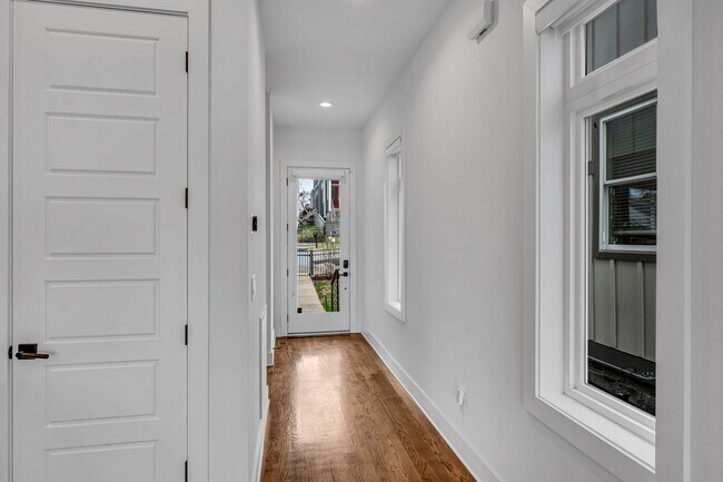 Building Photo - 3325 Felicia St