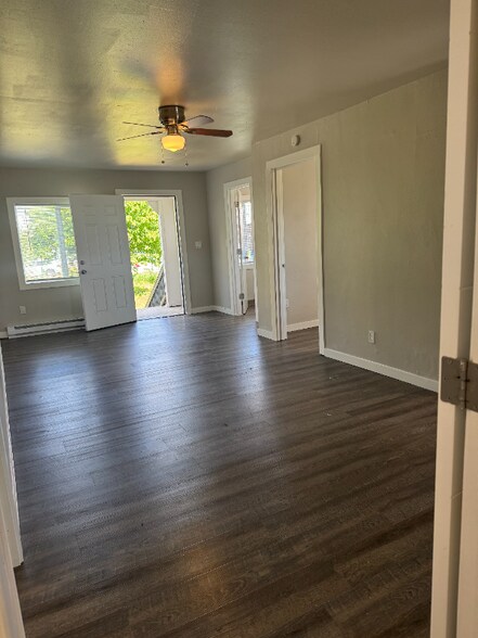 Building Photo - 5429 Delridge Way SW