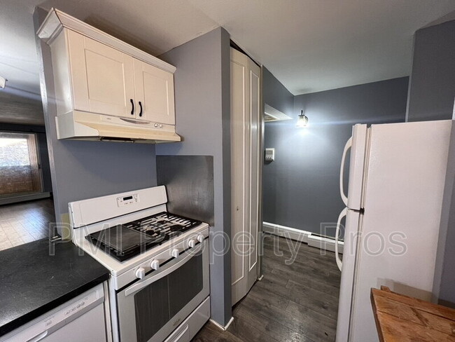 Building Photo - 4253 W Rivers Edge Cir