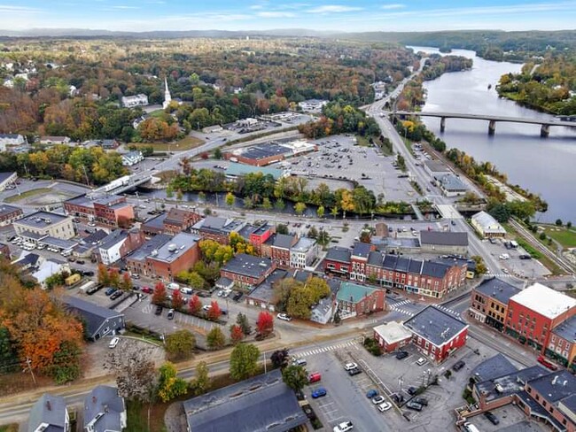 Aerial View of Historic Gardiner - 11 Mechanic St