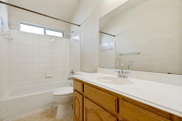 Building Photo - 1524 Summerfield Dr