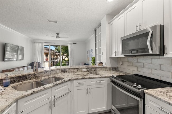 Building Photo - 910 Normandy Trace Rd