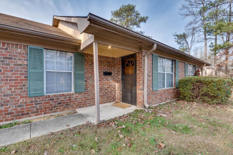 Building Photo - 1735 Nutmeg St