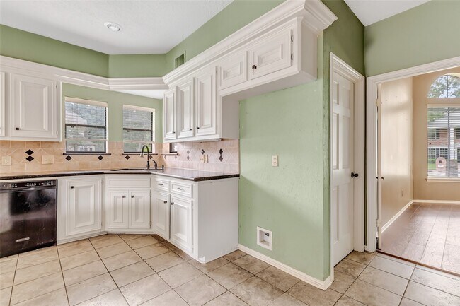 Building Photo - 12102 Moorcreek Dr