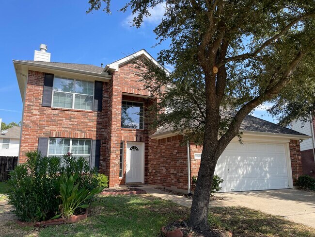 The house is located in a quiet cul-de-sac far from the traffic - 18911 Piney Bend Ct