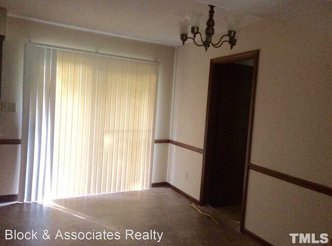 Building Photo - 3 br, 2 bath House - 8745 Chapel Hill Road