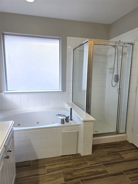 Building Photo - 14925 Cypress Ridge Grove Ln