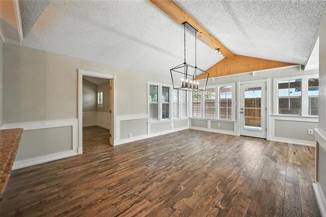 Building Photo - 2857 Hurstview Dr