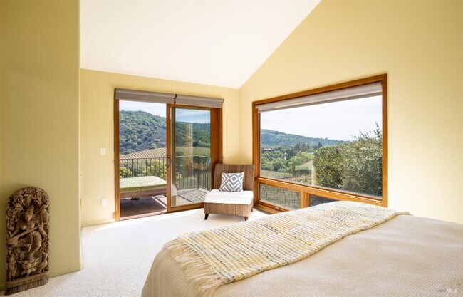 Building Photo - 452 Chestnut Ave