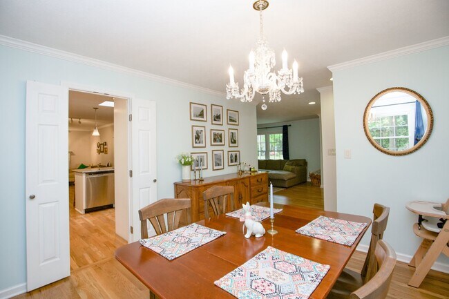 Building Photo - Spacious 3 Bedroom Home in Fayetteville, NC - Perfect for Family Living!