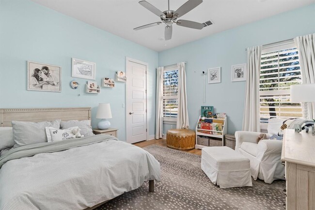 Building Photo - 613 Golden Bear Dr