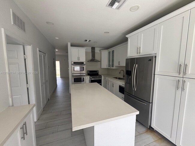 Building Photo - 26514 SW 138th Ave