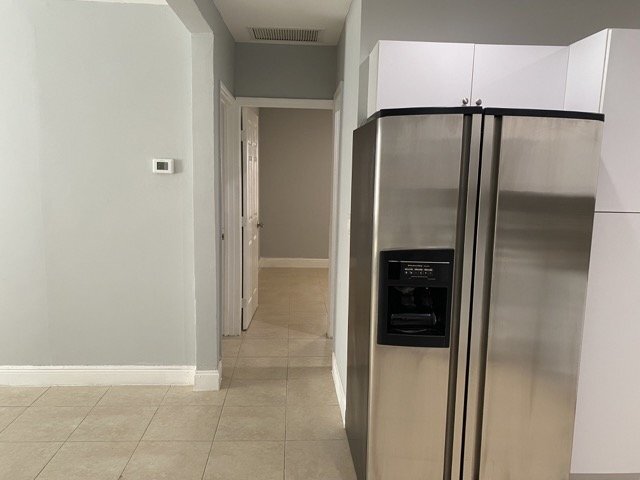 Building Photo - 2 bedroom 1 Bath Home - Utilities Included