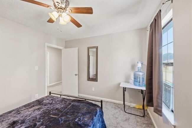 Building Photo - 3682 Stephanie Ct