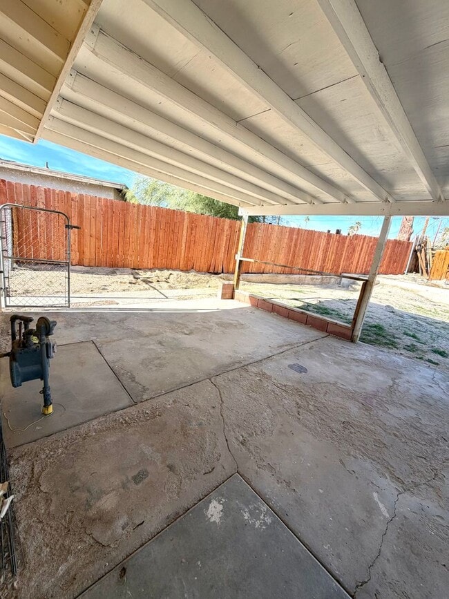 Building Photo - Newly Remodeled 3 Bedroom 2 Bathroom Home