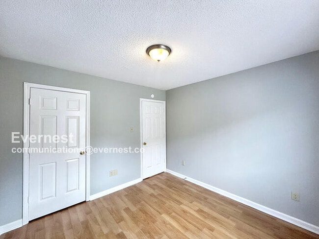 Building Photo - 3821 Richbrook Dr