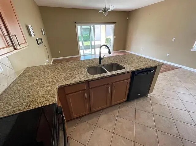 Building Photo - 5934 Pavilion Dr