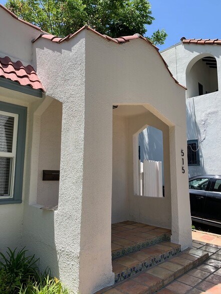 Building Photo - 515 N Windsor Blvd