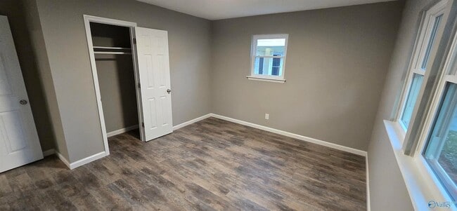 Building Photo - 410 Bellemeade St SW