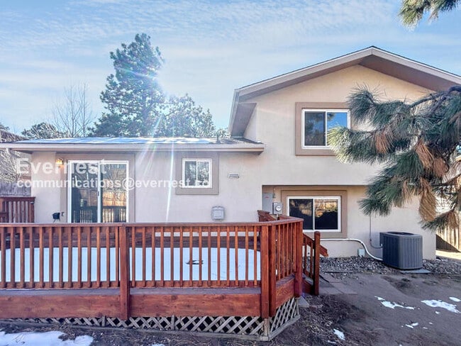 Building Photo - 3118 Squaw Valley Dr