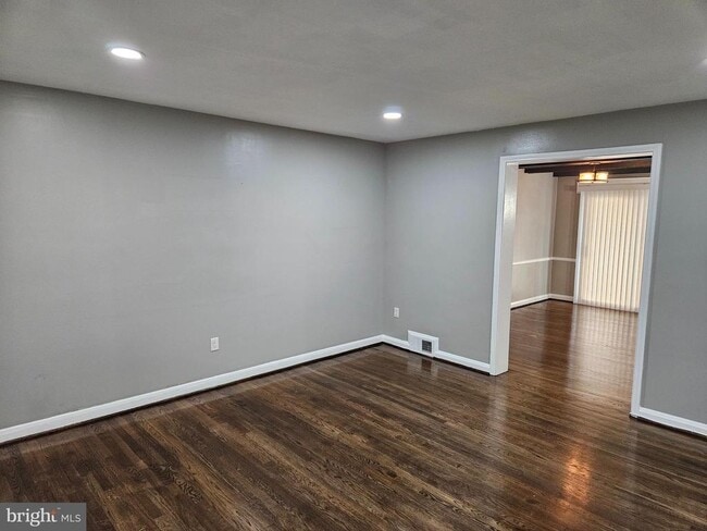 Primary Photo - 1285 Cedarcroft Rd