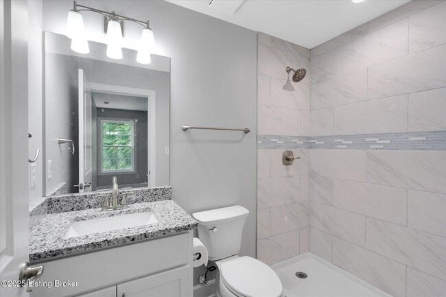 Building Photo - 721 E Caldwell St